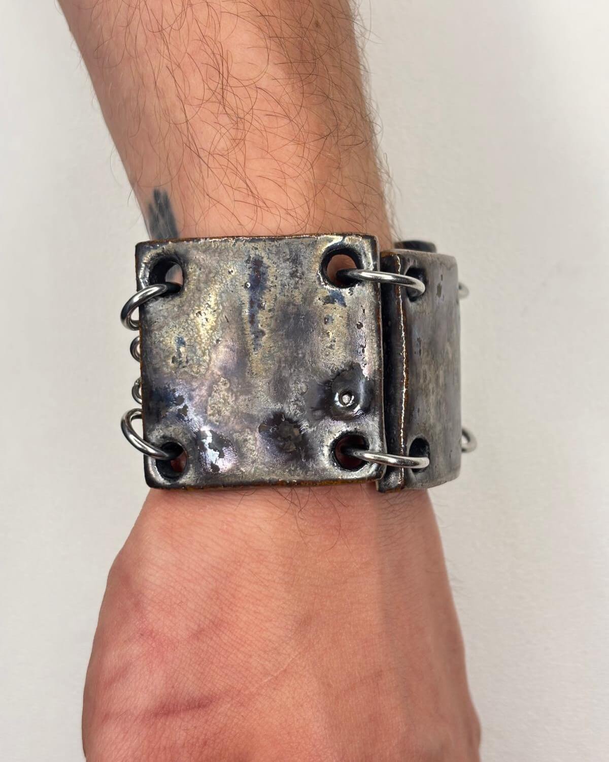B-01 – Image 3
