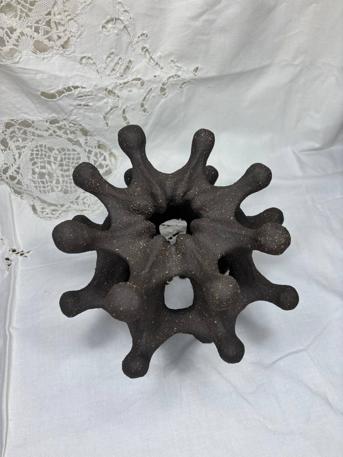 L-01 – Image 3